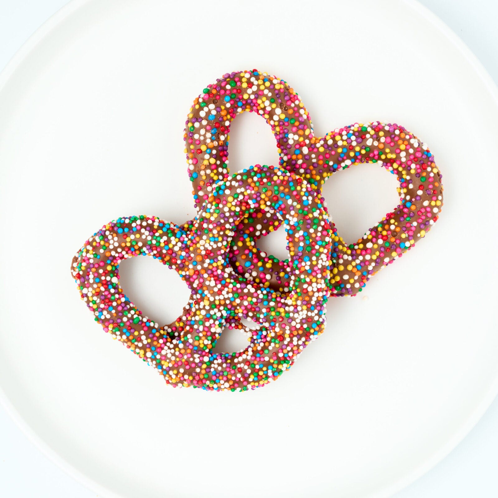 Milk-Chocolate-Covered-pretzel-with-Multi-seed